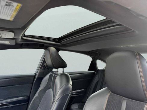 Used 2019 Toyota Avalon XSE FWD image 20