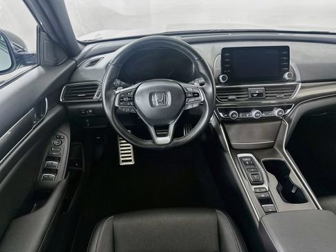 Used 2022 Honda Accord Sport image 4