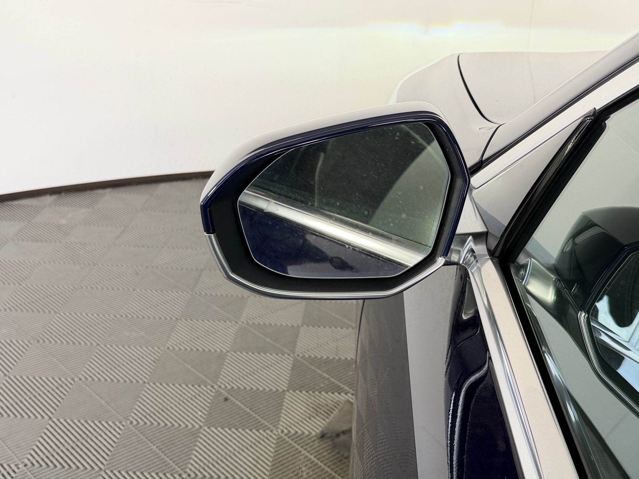 Used 2026 BMW i7 eDrive50 RWD image 23