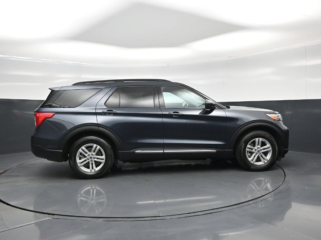 Used 2023 Ford Explorer XLT RWD image 25