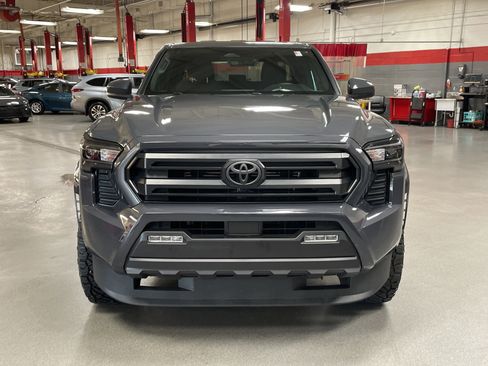 Used 2024 Toyota Tacoma SR5 RWD image 3