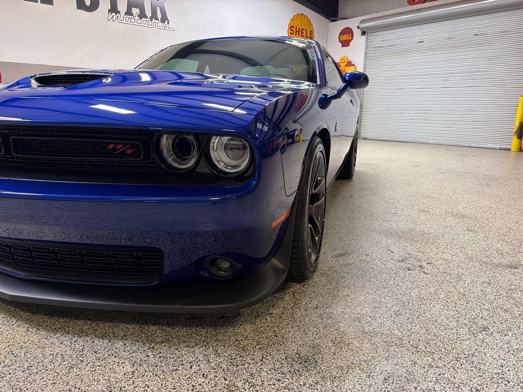 Used 2022 Dodge Challenger R/T Scat Pack w/ Scat Pack Stripe RWD image 13