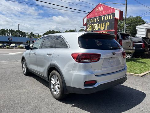 Used 2019 Kia Sorento L image 7