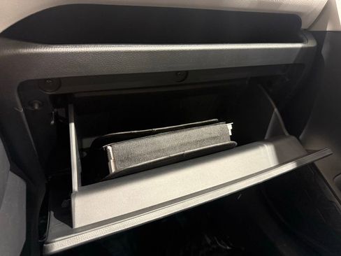 Certified 2025 Toyota RAV4 XLE image 31