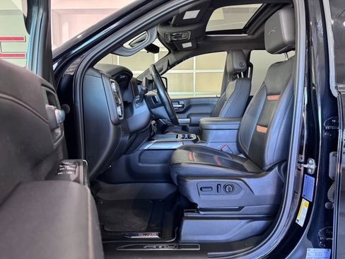 Used 2023 GMC Sierra 2500 AT4 w/ AT4 Premium Plus Package AWD/4WD image 10