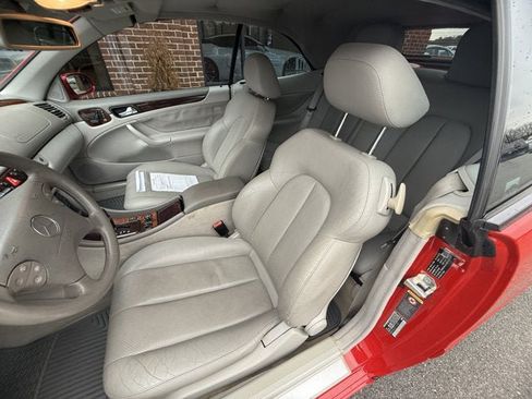 Used 2002 Mercedes-Benz CLK 320 Cabriolet image 14