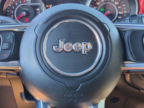 Used 2020 Jeep Wrangler Unlimited Rubicon image 33