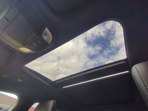 New 2026 Chrysler Pacifica Limited w/ Trailer Tow Group image 34