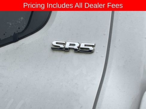 Used 2024 Toyota Tacoma SR5 AWD/4WD image 4