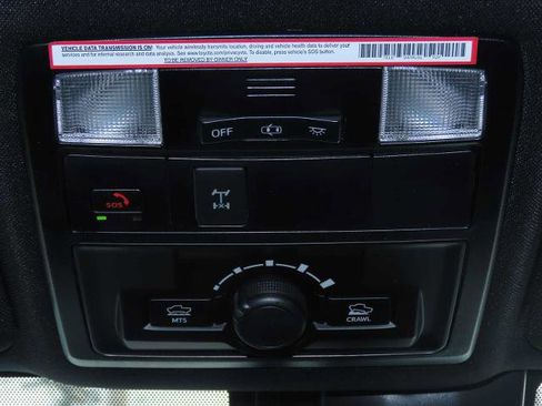 Used 2022 Toyota Tacoma TRD Off-Road image 29