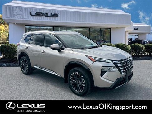 Used 2024 Nissan Rogue Platinum w/ Platinum Premium Package image 7