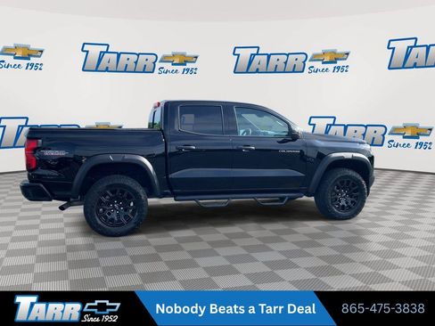 Used 2024 Chevrolet Colorado Trail Boss w/ Advanced Trailering Package AWD/4WD image 9