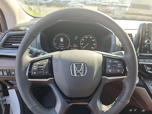 New 2026 Honda Odyssey Elite image 16