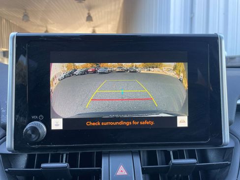 Used 2025 Toyota RAV4 LE image 17