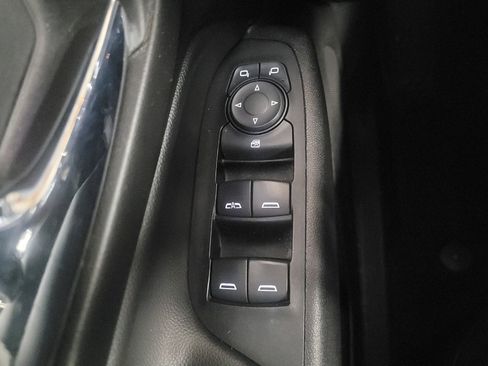 Used 2019 Chevrolet Equinox LT image 27