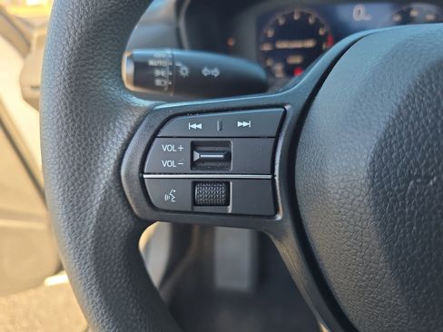 Certified 2023 Honda Accord EX image 22