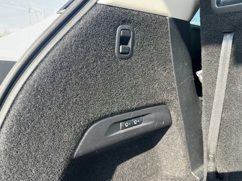 Used 2025 INFINITI QX60 Sensory w/ Vision Package image 14