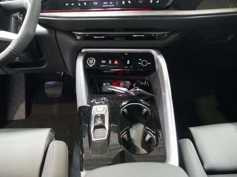 New 2025 Audi Q5 Premium Plus image 30