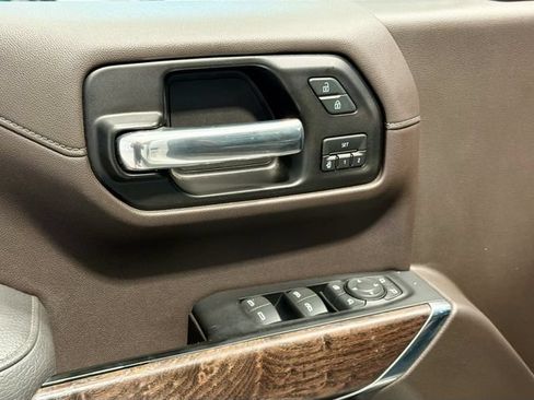 Used 2019 GMC Sierra 1500 Denali w/ Denali Ultimate Package AWD/4WD image 16