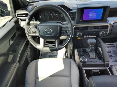 Certified 2024 Toyota Tacoma SR5 AWD/4WD image 24