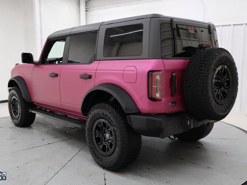 Used 2023 Ford Bronco Wildtrak image 8