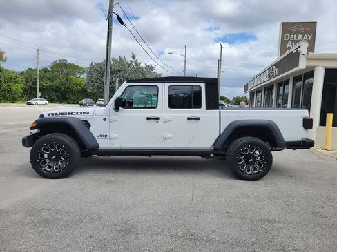 Used 2024 Jeep Gladiator Rubicon w/ Safety Group AWD/4WD image 8