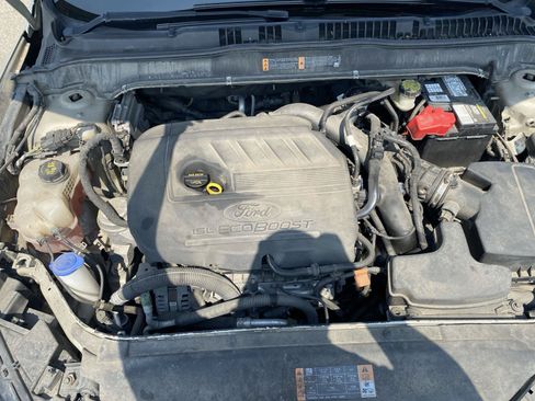 Used 2017 Ford Fusion SE FWD image 18