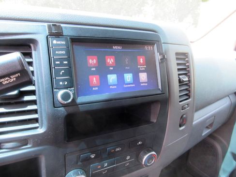 Used 2020 Nissan NV 2500 SV RWD image 32