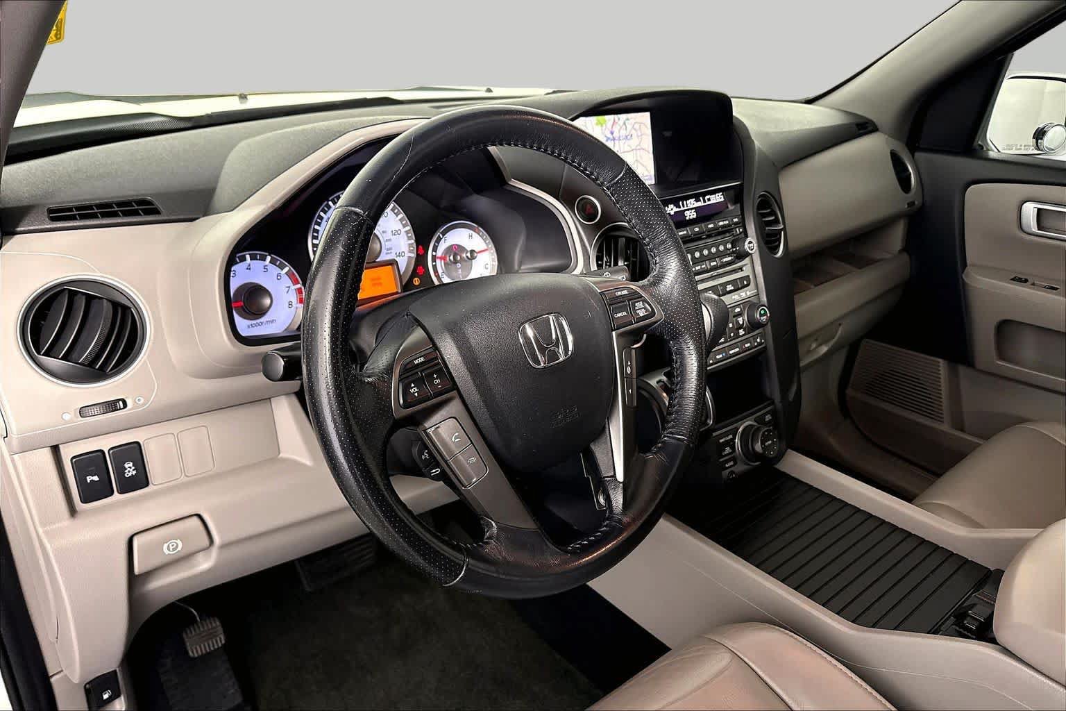 Used 2015 Honda Pilot Touring image 14