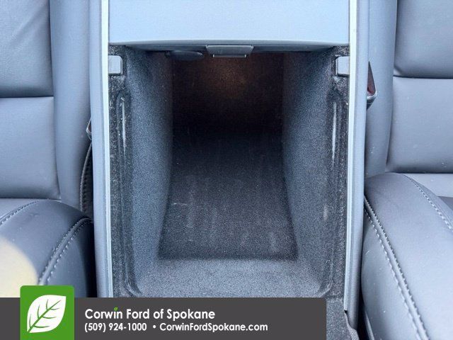 Used 2024 Tesla Model Y Long Range AWD/4WD image 33