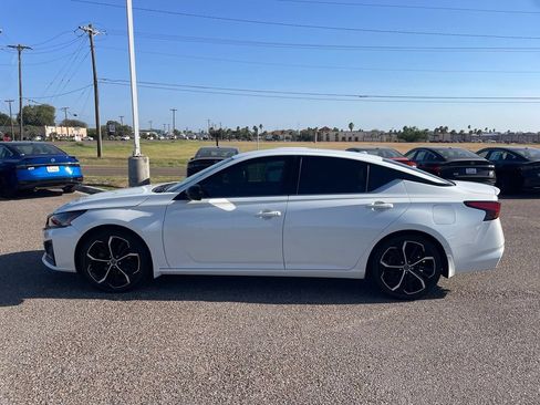 Certified 2023 Nissan Altima 2.5 SR FWD image 4