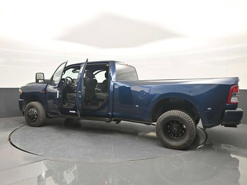 Used 2024 RAM 3500 Big Horn w/ Night Edition AWD/4WD image 29