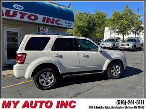 Used 2010 Ford Escape Limited AWD/4WD image 3