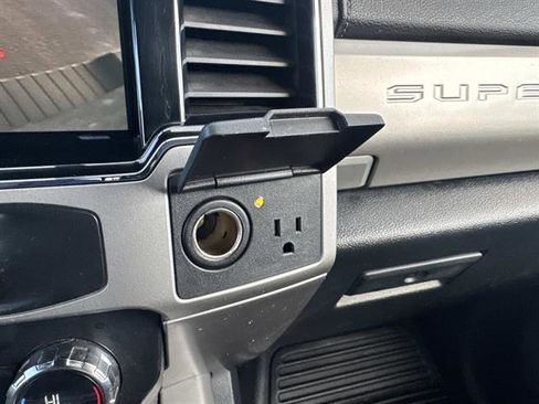 Used 2022 Ford F250 Lariat w/ Lariat Value Package image 18