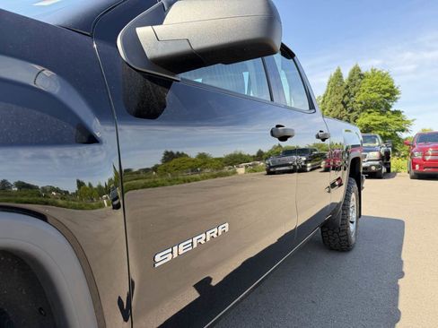Used 2015 GMC Sierra 1500 4x4 Double Cab image 12