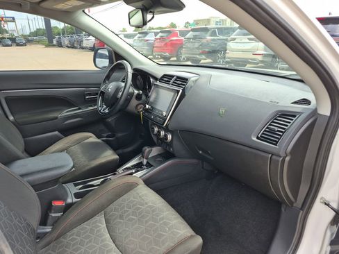Used 2021 Mitsubishi Outlander Sport LE FWD image 51