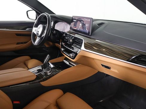 Used 2023 BMW 530i xDrive w/ M Sport Package AWD/4WD image 33