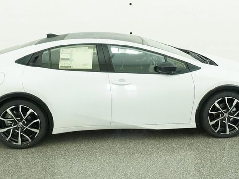 New 2026 Toyota Prius Plug-In Hybrid image 11