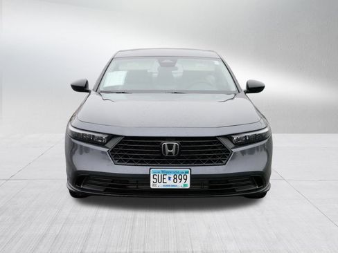 Certified 2025 Honda Accord SE image 2