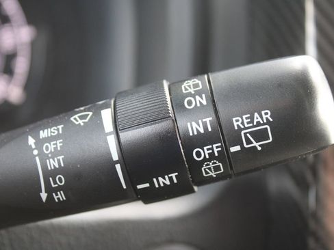 Used 2022 Toyota 4Runner SR5 Premium AWD/4WD image 34