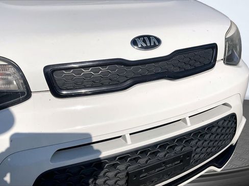 Used 2016 Kia Soul + w/ Soulful Package FWD image 28