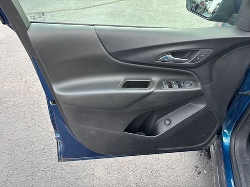 Used 2021 Chevrolet Equinox LT AWD/4WD image 12