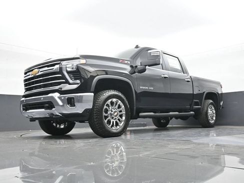 New 2026 Chevrolet Silverado 2500 LTZ w/ LTZ Convenience Package AWD/4WD image 56