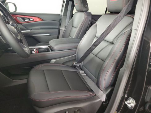 New 2026 Chevrolet Traverse Z71 w/ Enhanced Driving Package AWD/4WD image 12