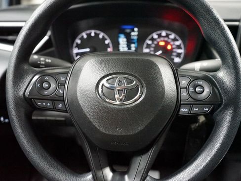 Used 2025 Toyota Corolla LE image 12