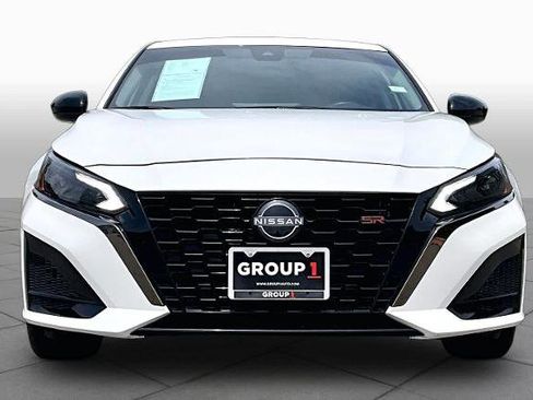 Certified 2024 Nissan Altima 2.5 SR w/ SR Premium Package FWD image 4