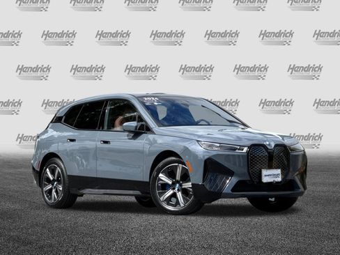 Used 2024 BMW iX xDrive50 w/ Premium Package AWD/4WD image 2