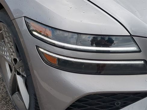 Used 2025 Genesis G80 2.5T Sport Prestige image 10