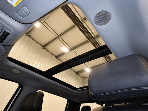 Used 2023 Ford F250 Lariat w/ Lariat Ultimate Package image 36