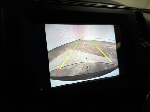 Used 2019 Jeep Cherokee Latitude w/ Popular Appearance Group image 14